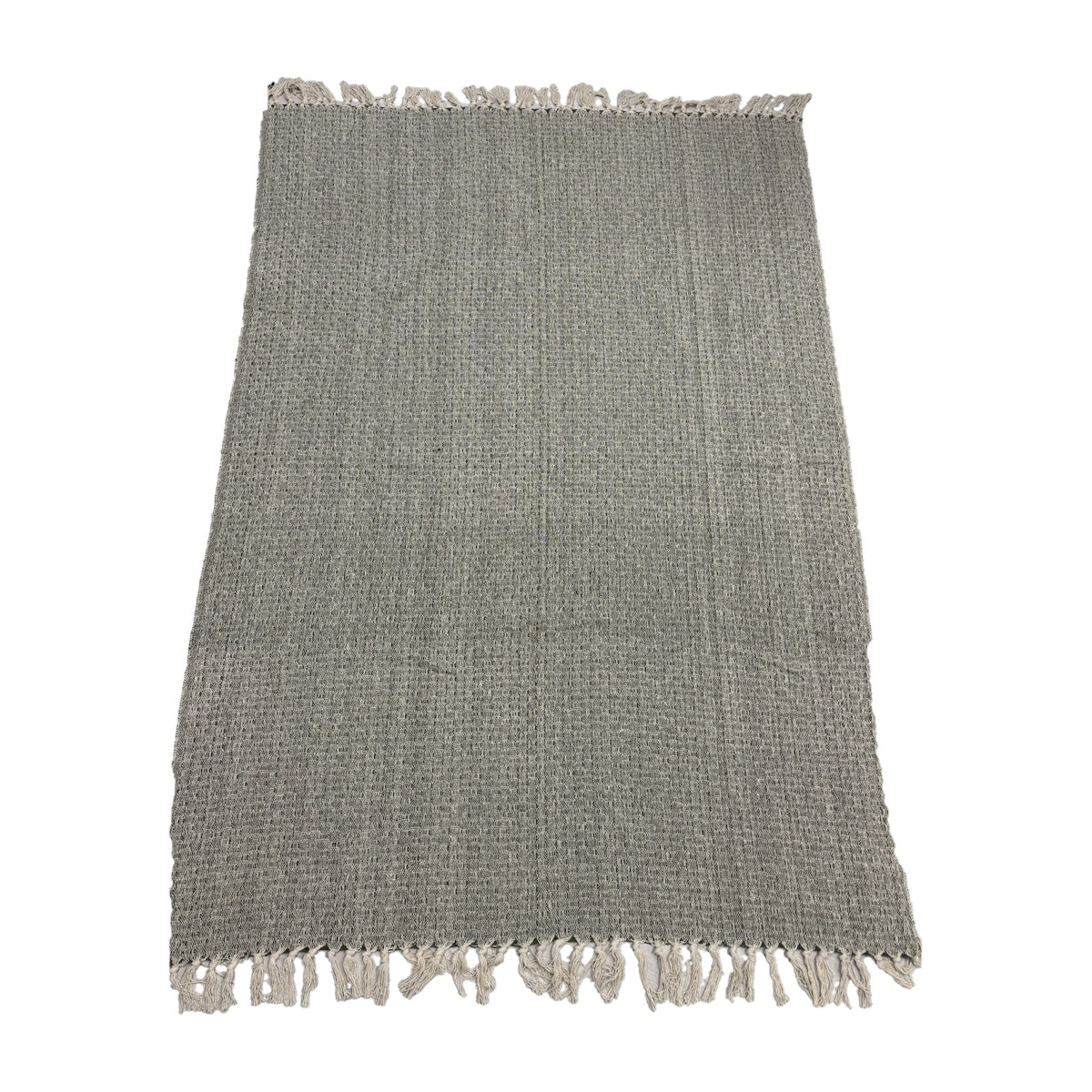 Take A Plaid TAP 2 Armygreen – plaid uitgevouwen met crème franjes, 130 × 180 cm
